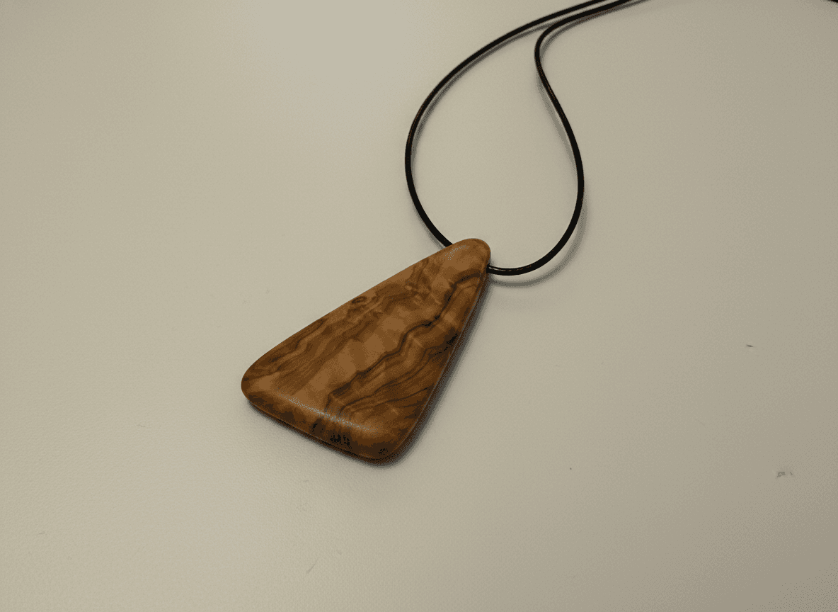 Pandantiv Triunghi Rotunjit Măslin