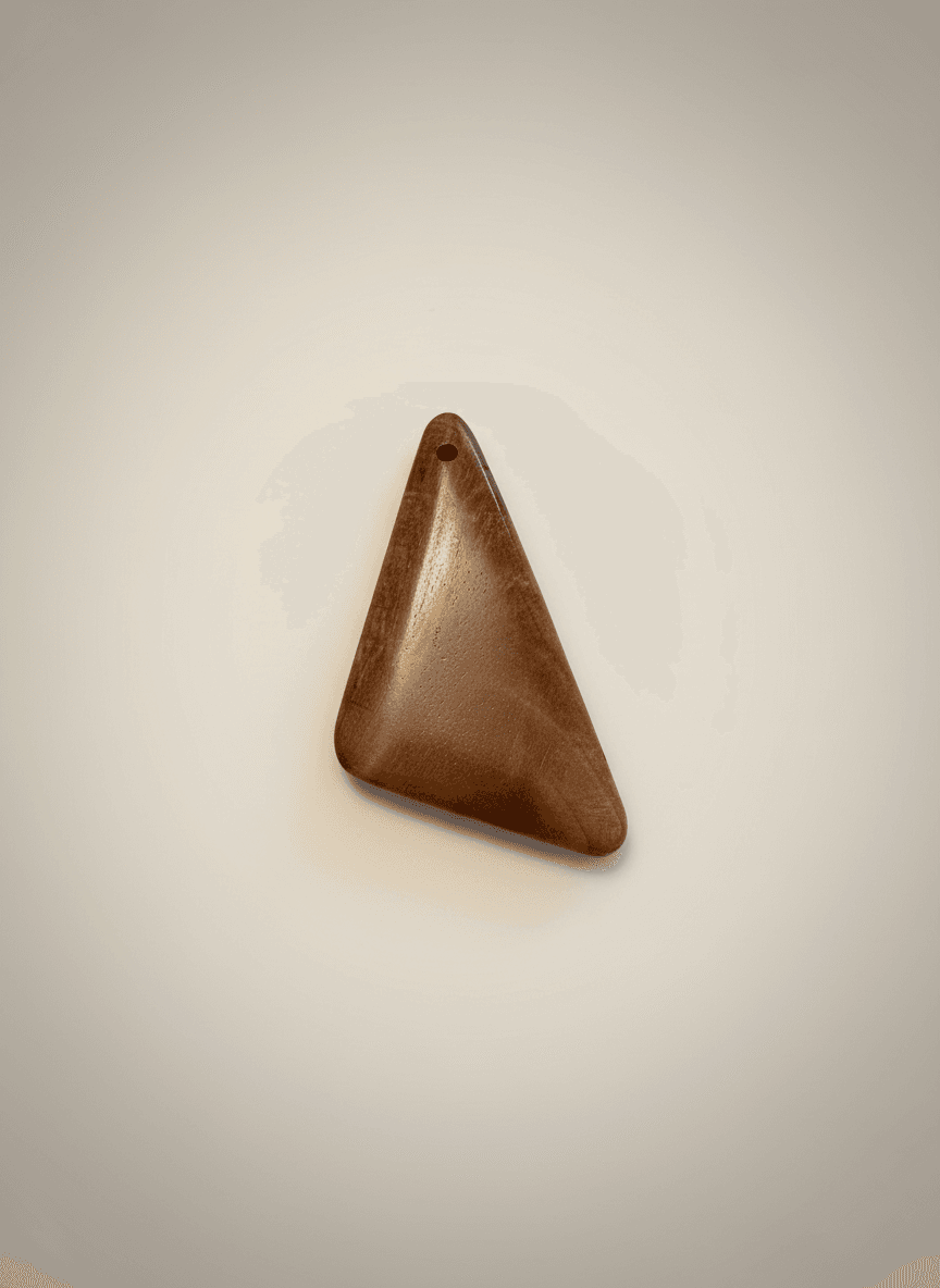 Pandantiv Triunghi Lat Nuc